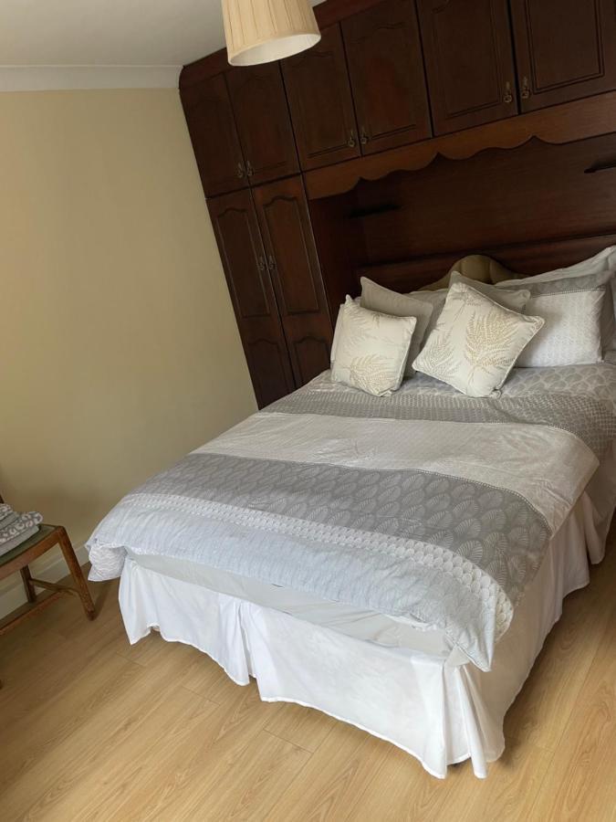 דירות קינגסקורט Large Townhouse With Gardens מראה חיצוני תמונה