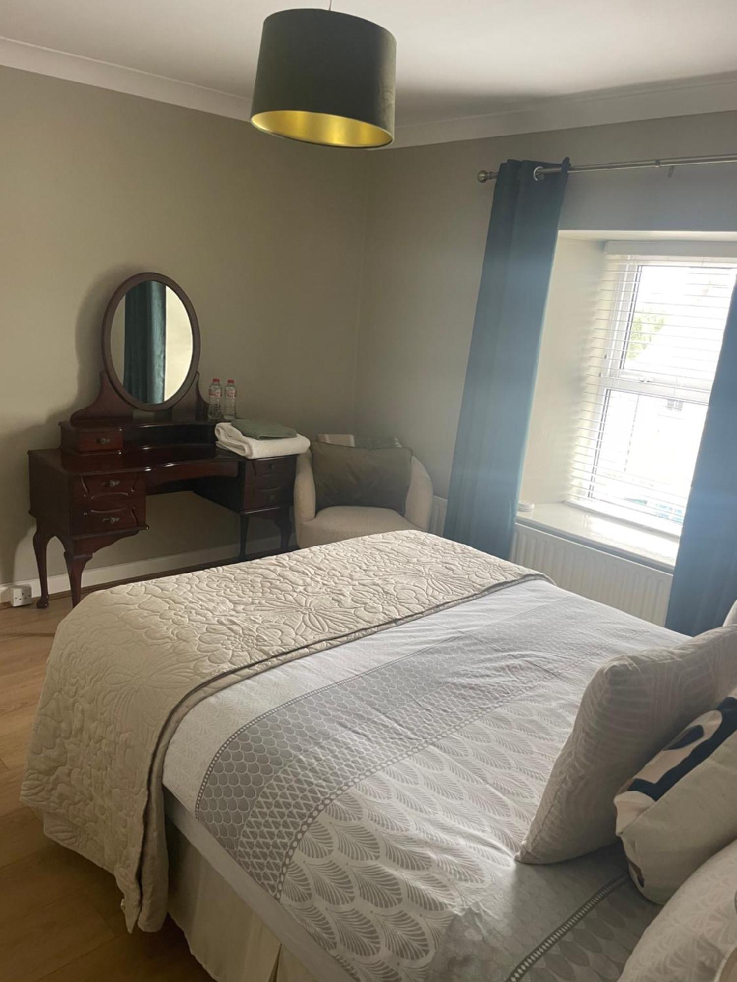 דירות קינגסקורט Large Townhouse With Gardens מראה חיצוני תמונה